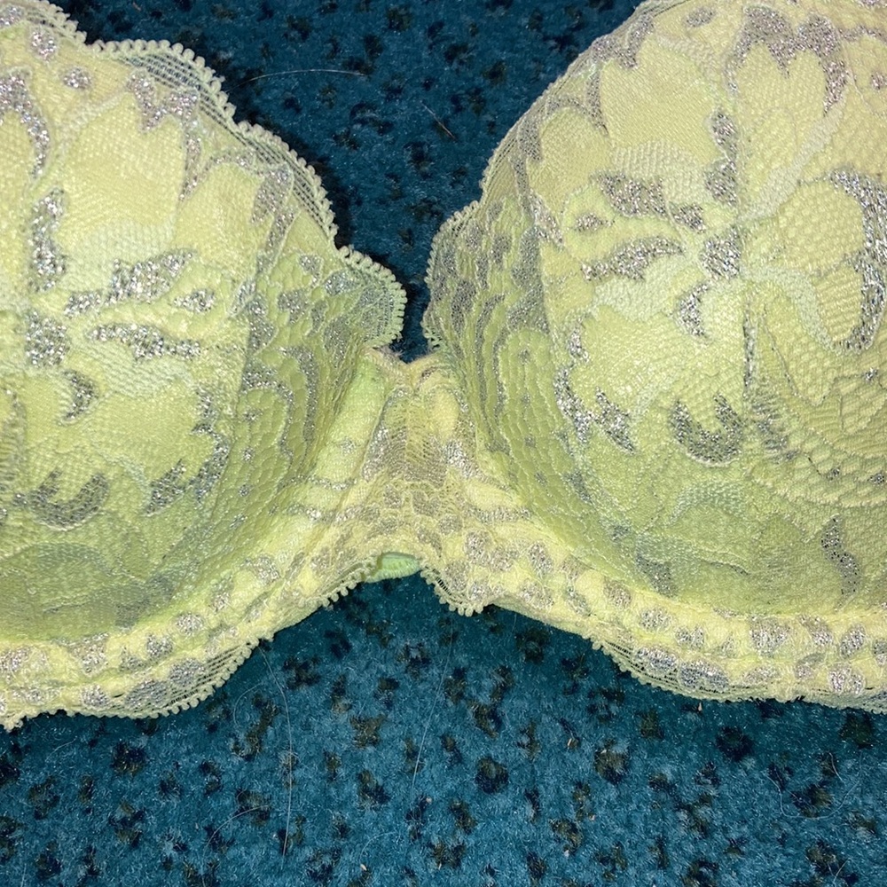 Victoria’s Secret PINK yellow Lace Push Up Bra - Picture 3 of 5